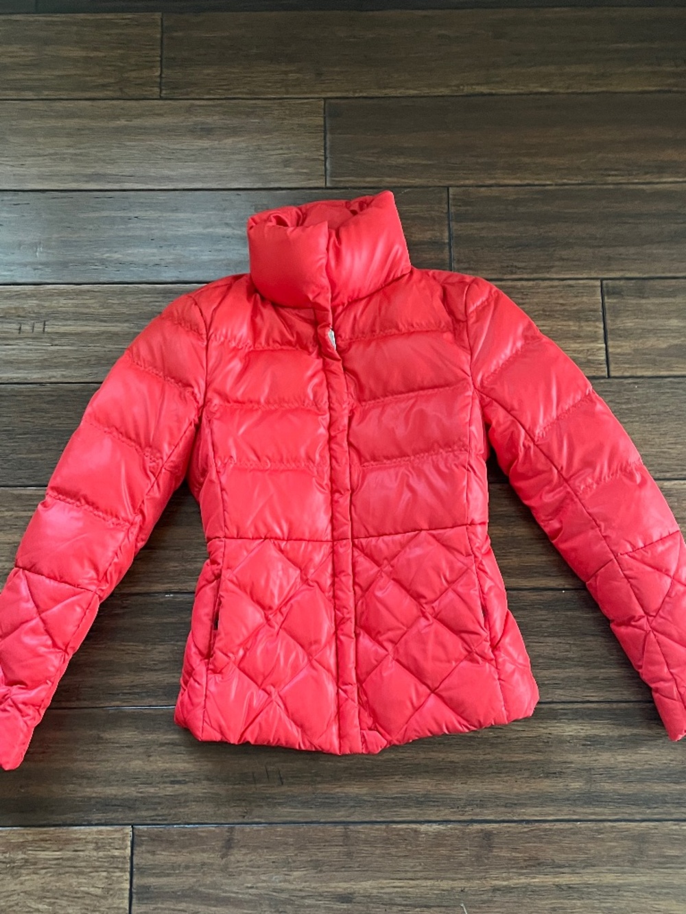 Benetton Red Down Puffer Jacket – 70% Down, Quilted (Size 38)